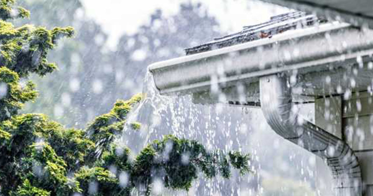 Heavy rain in gutters